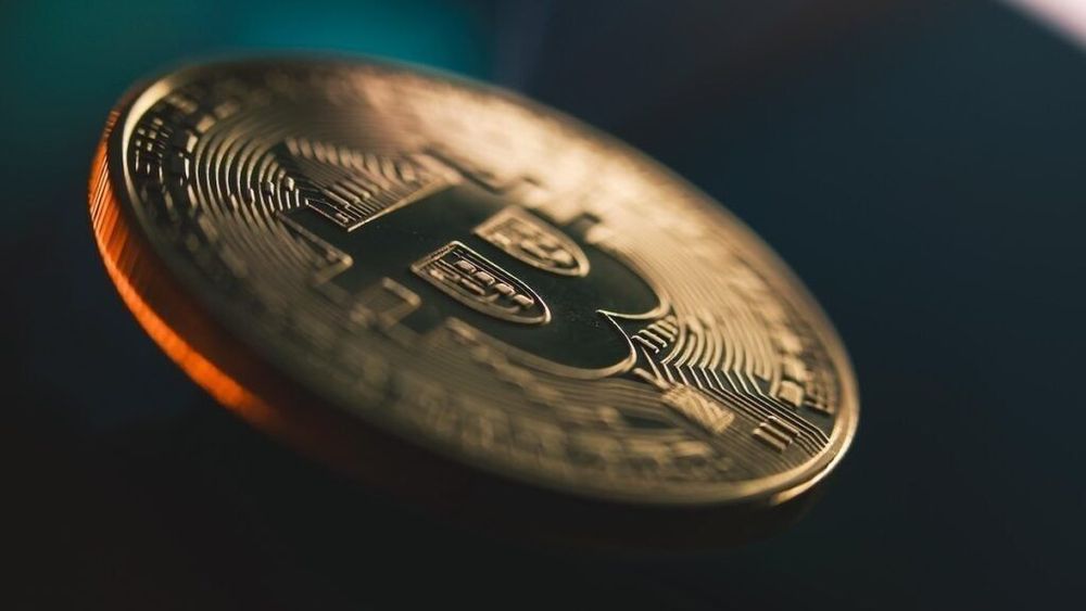 Peter Schiff Warns Traders Taking Profits In Gold, Silver And Buying Bitcoin ETFs And MSTR Stock: 'That's A Big Mistake'